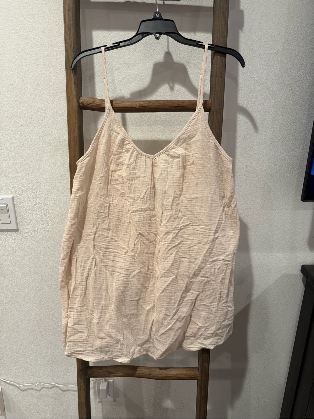 Shade & Shore Pale Blush Spaghetti Strap V-Neck Cami